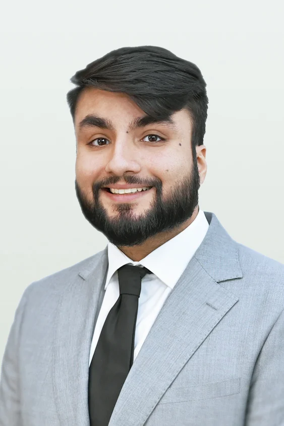 Sukh Hundal : Associé, marchés des capitaux privés